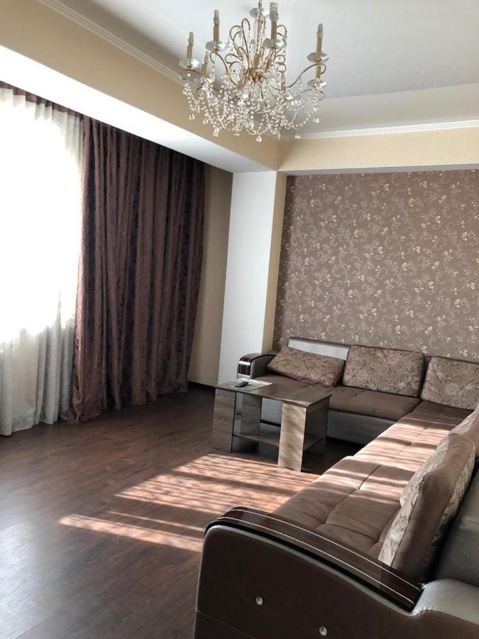 Квартира В Центре Бишкека! Exterior foto